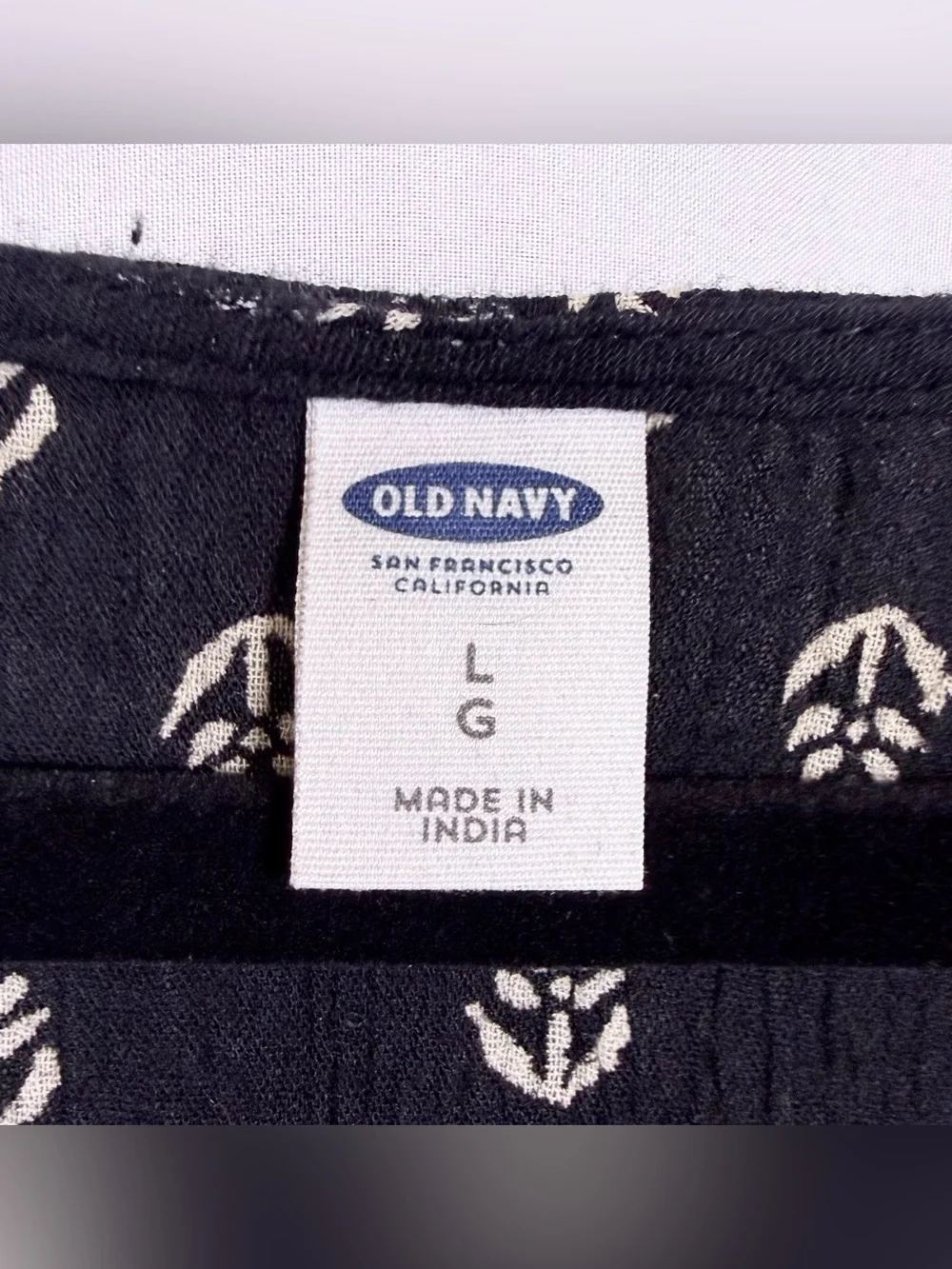 Old Navy Boho Embroidered Flutter Sleeve Blouse Sz L Black Red Tassel Top